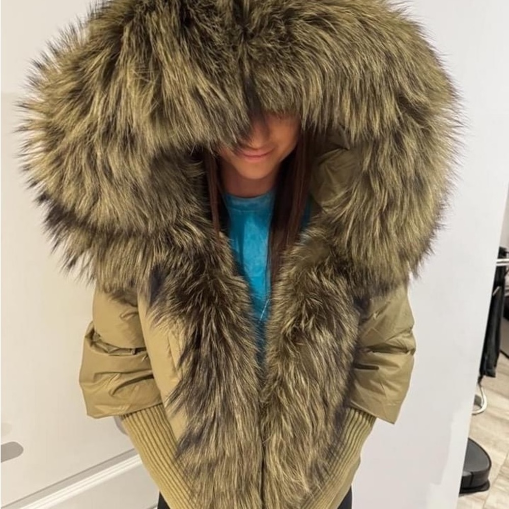 Women's Warm Loose Hooded Down Jacket Fur Collar Thickened Luxury Jacket Winter